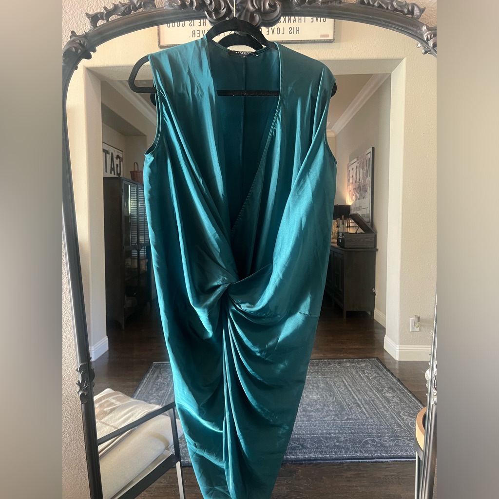 One Fell Swoop Dress Size 8